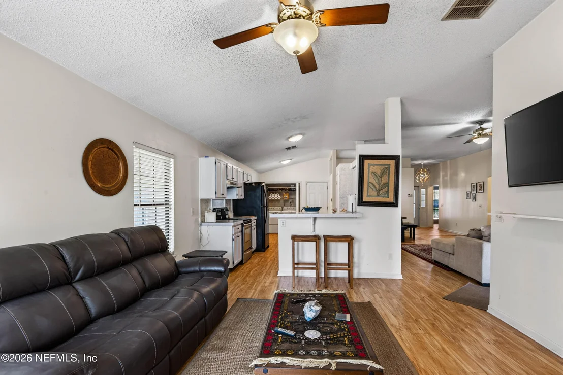 Photo of 1641 SPRING OAKS Lane
