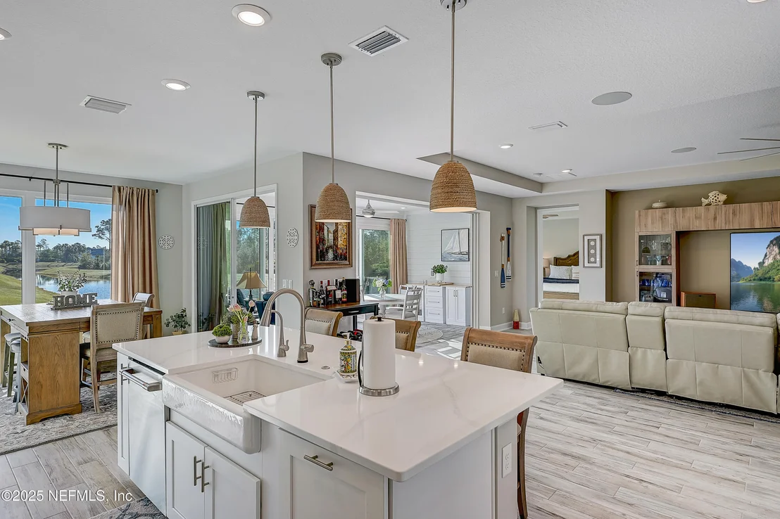 Photo of 598 MARQUESA Circle