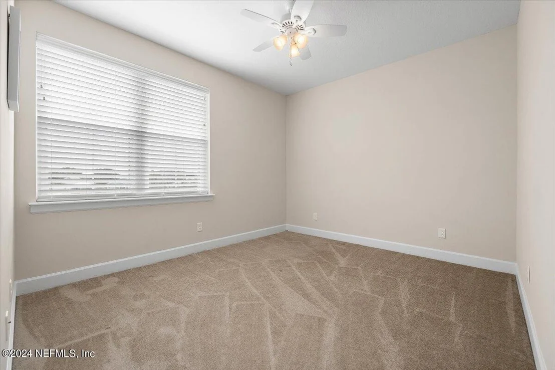 Photo of 92 OCEANVIEW Drive