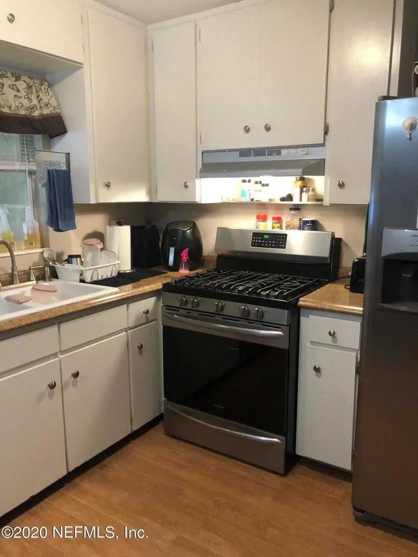 Photo of 1101 COLLEY Road