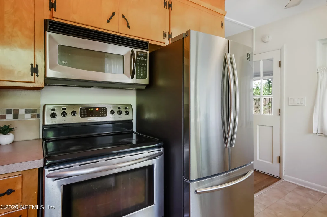 Photo of 244 RAVENSWOOD Drive