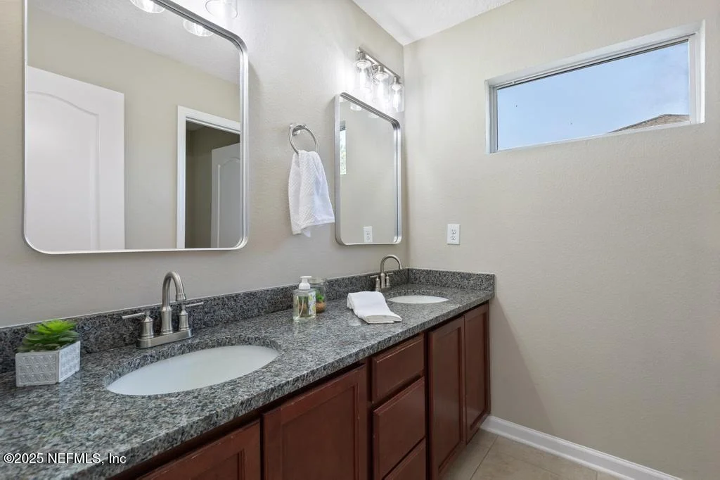 Photo of 16474 TISONS BLUFF Road