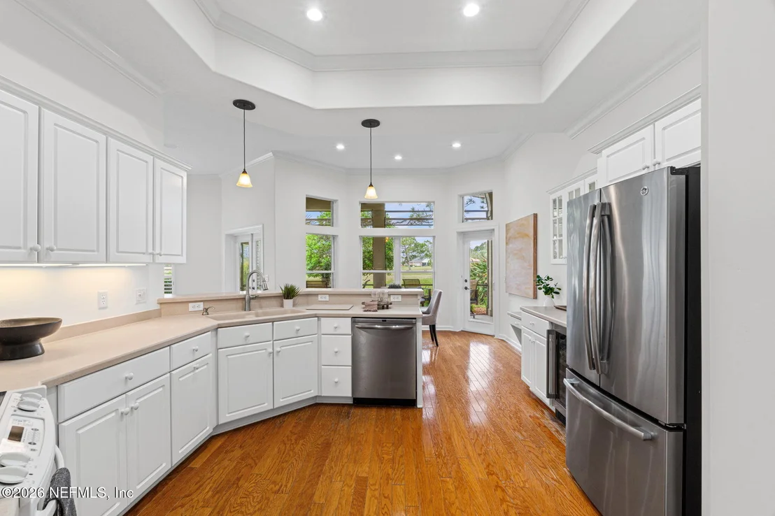 Photo of 332 MARSHSIDE Drive N