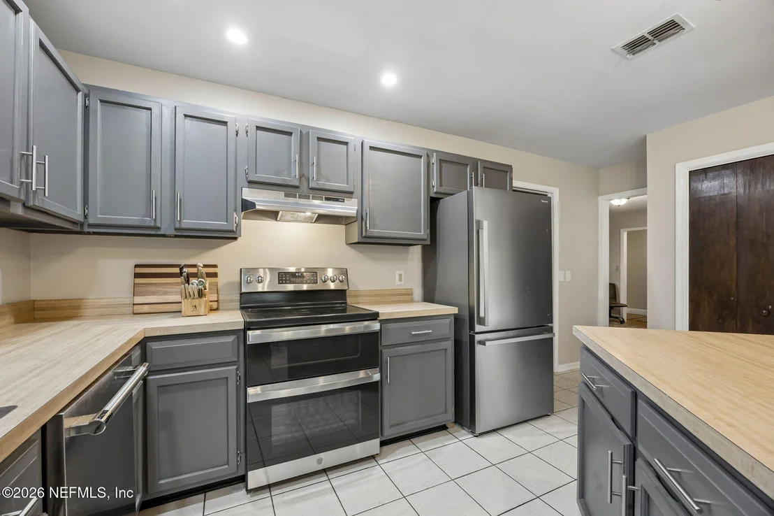 Photo of 1476 RIVERGATE Drive