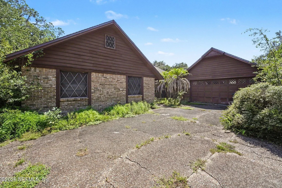 Photo of 5207 RIVER PARK VILLAS Drive