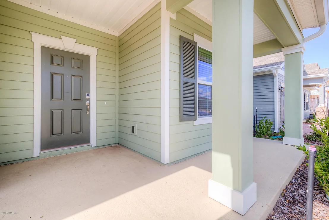 Photo of 112 BLUFFTON Court