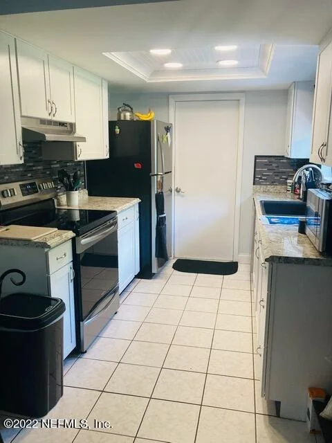 Photo of 981 CHAPMAN Drive