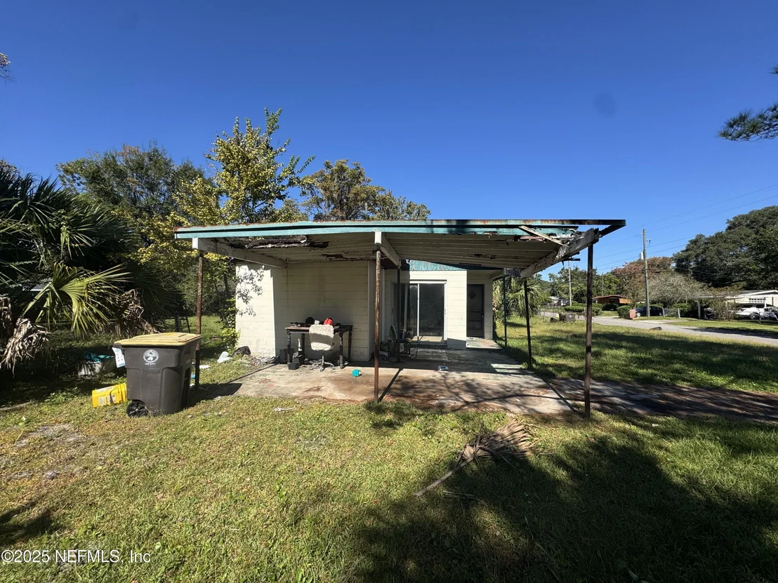Photo of 9604 FLECHETTE Avenue