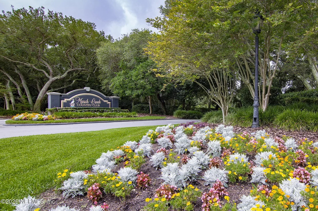 Photo of 500 TURNBERRY Lane