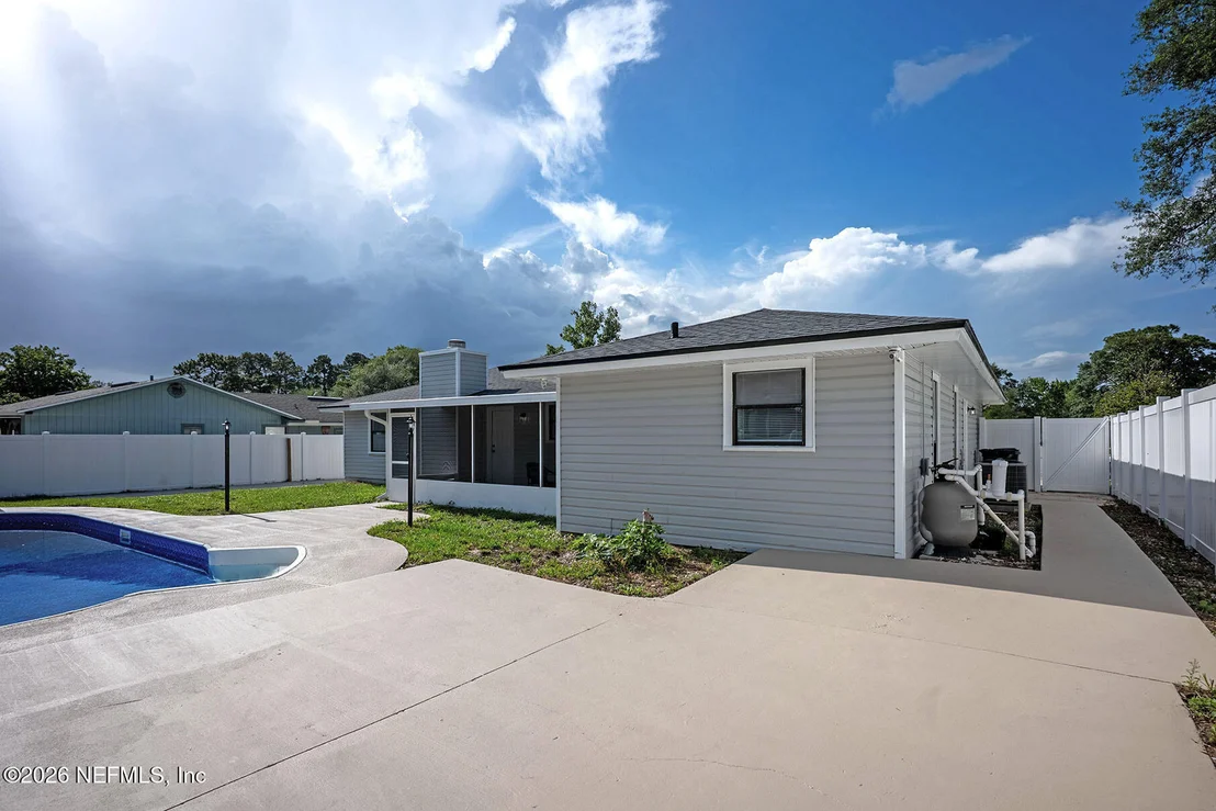 Photo of 3219 SUMMERSET Drive