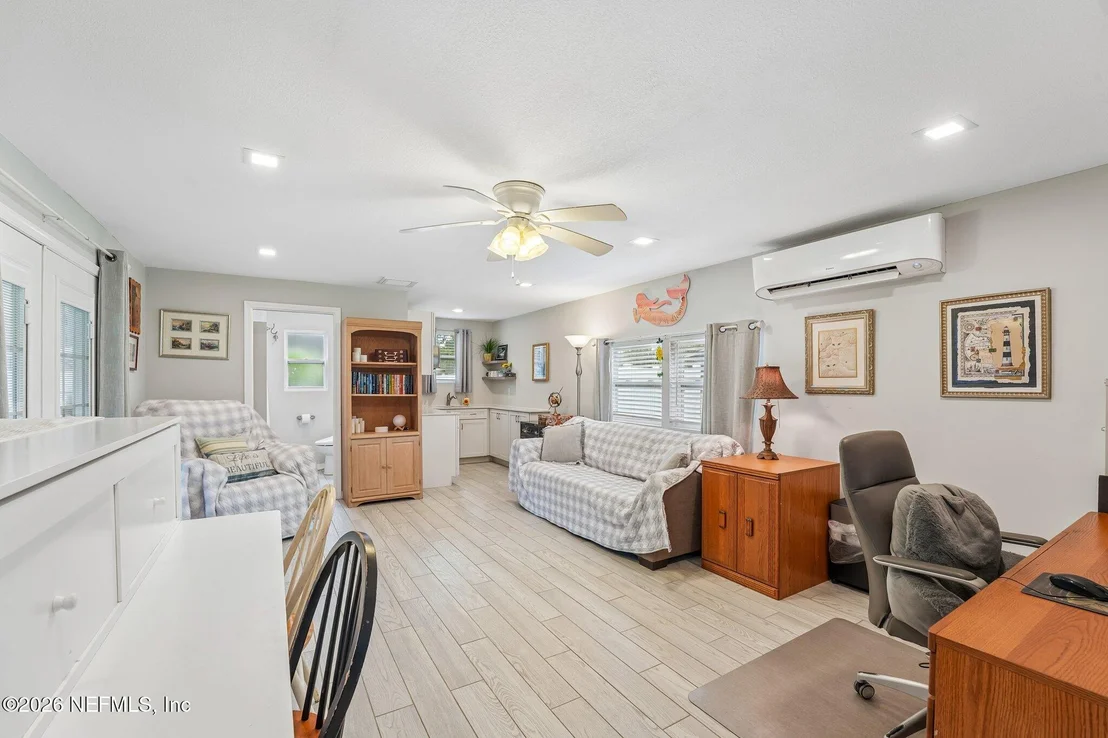 Photo of 122 MACON Road