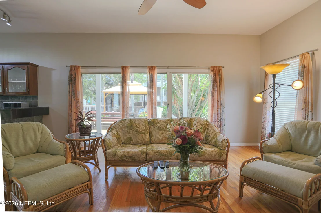 Photo of 304 GENOA Road