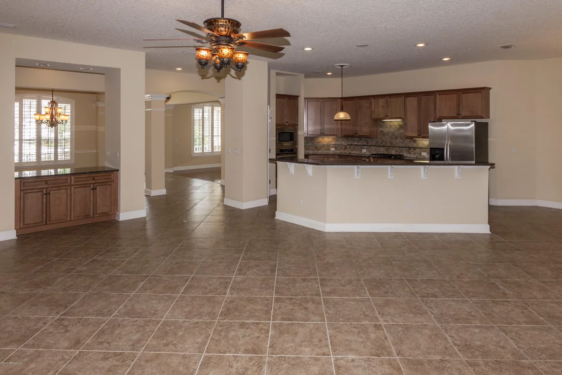 Photo of 171 LA MESA Drive