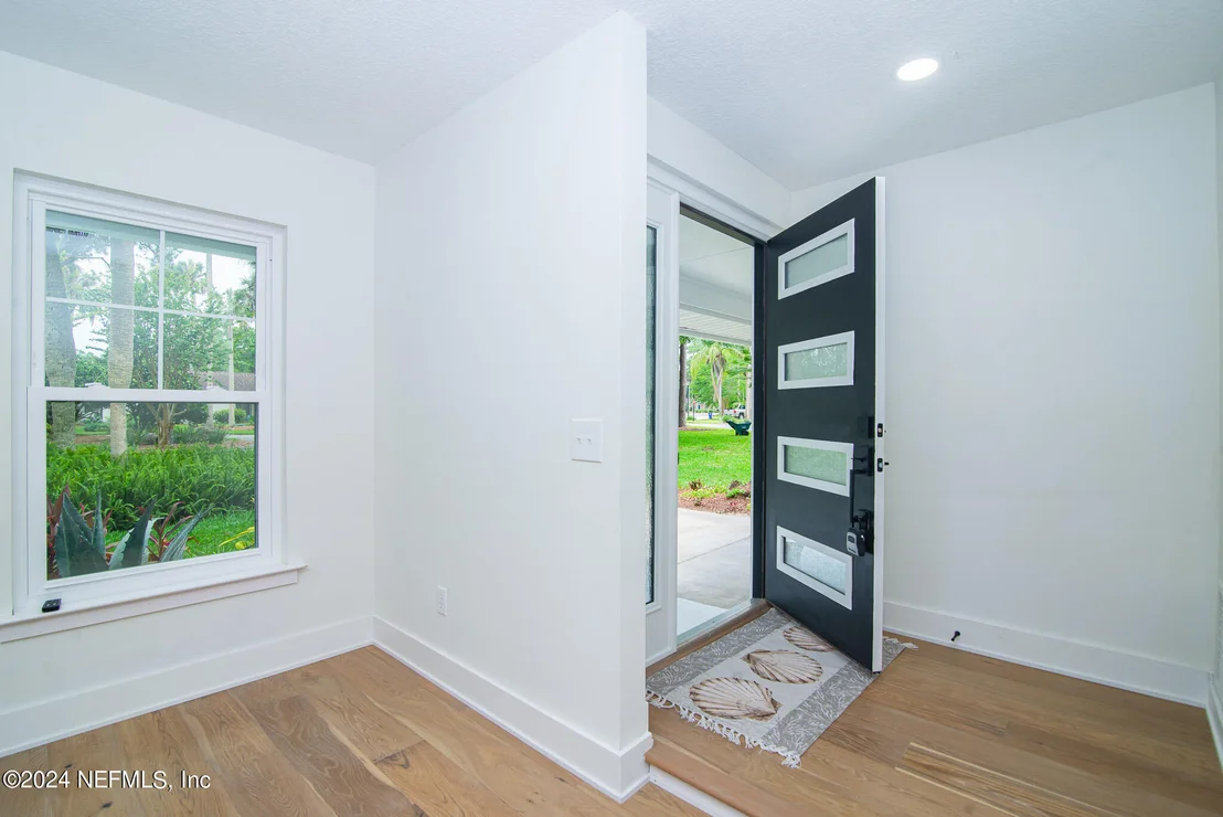 Photo of 89 VERANDA Lane