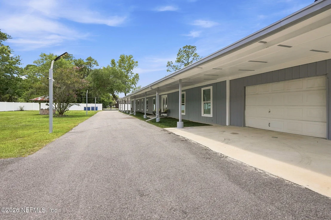 Photo of 865 COLE Road