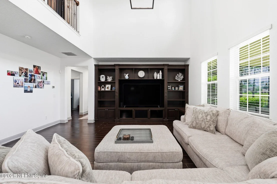 Photo of 4599 GOLF BROOK Road
