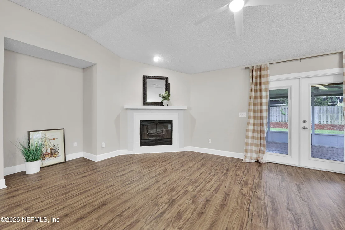 Photo of 1443 BEECHER Lane