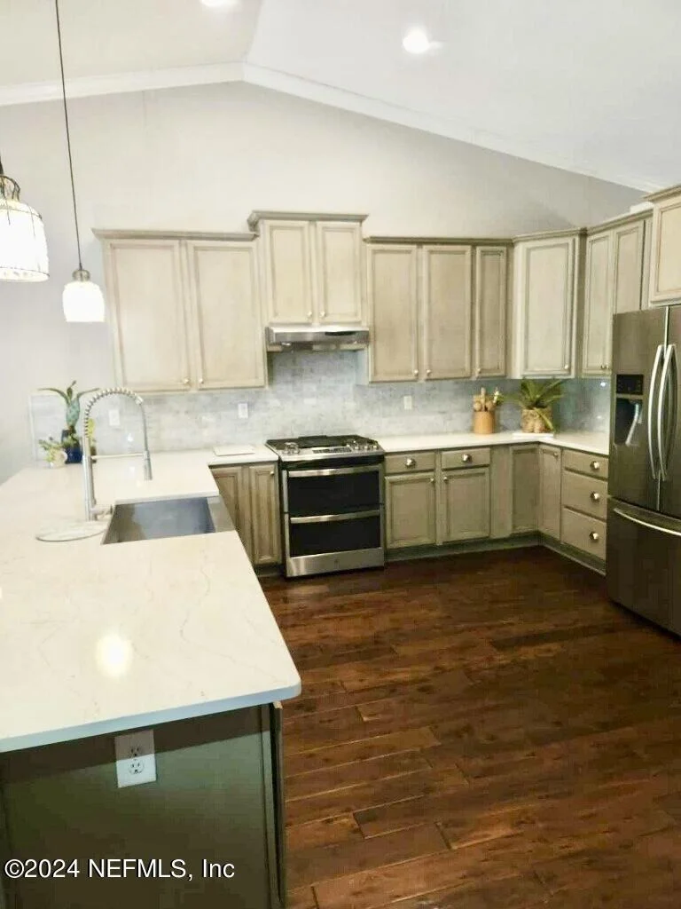 Photo of 1102 GARRISON Drive