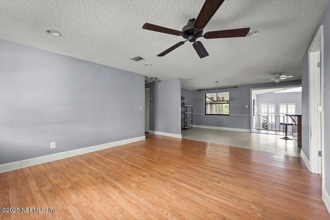 Photo of 360 CANIS Drive W