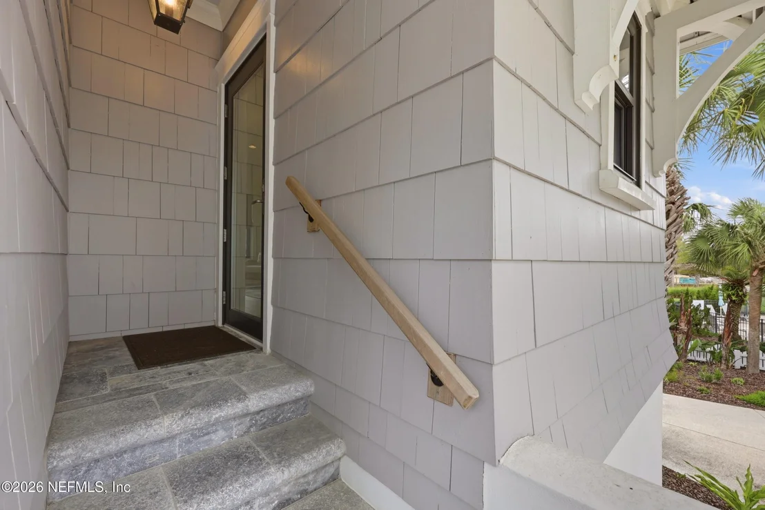 Photo of 688 OCEAN PALM Way