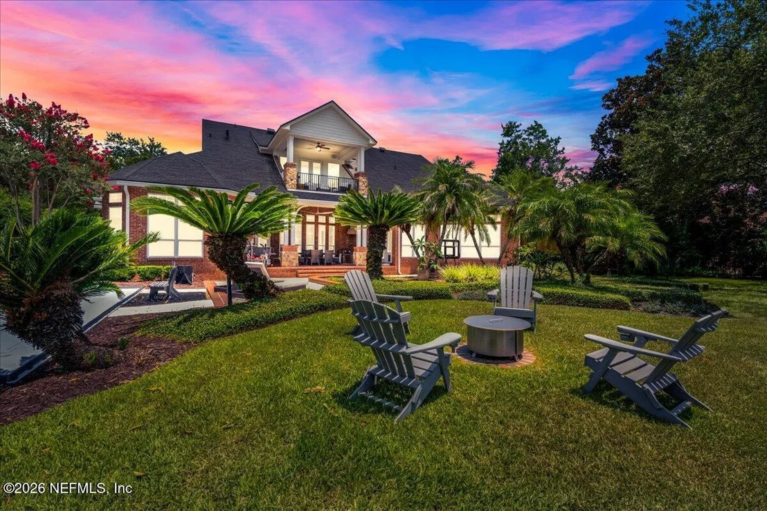 Photo of 1170 REGISTRY Boulevard