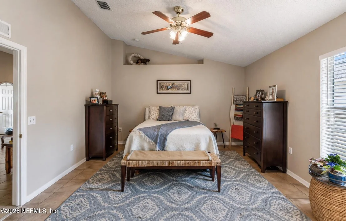 Photo of 2274 PEERLESS Lane W