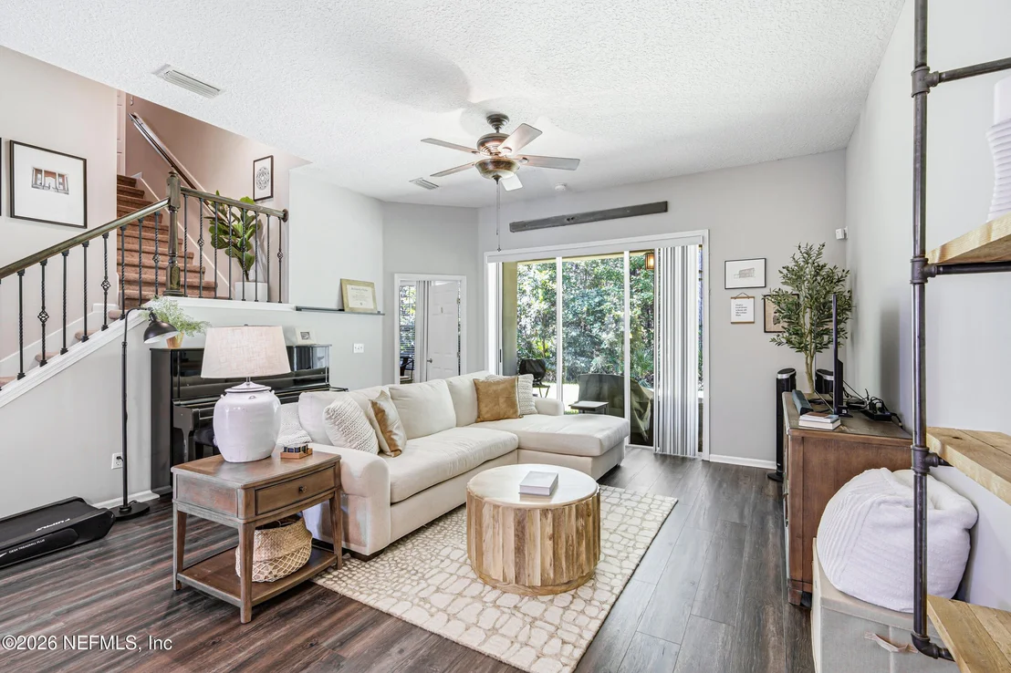 Photo of Unit D at 1861 COPPER STONE Drive