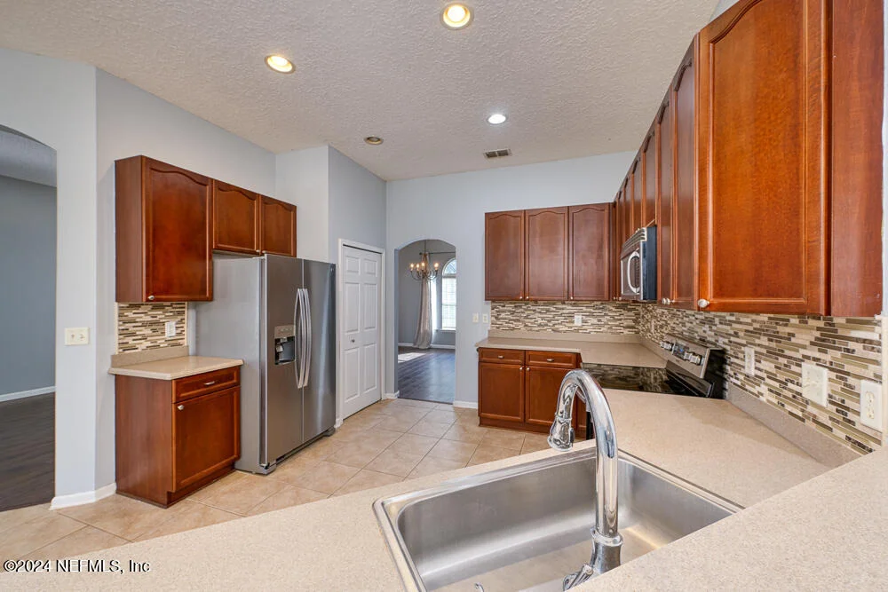 Photo of 732 WATERLILY Way