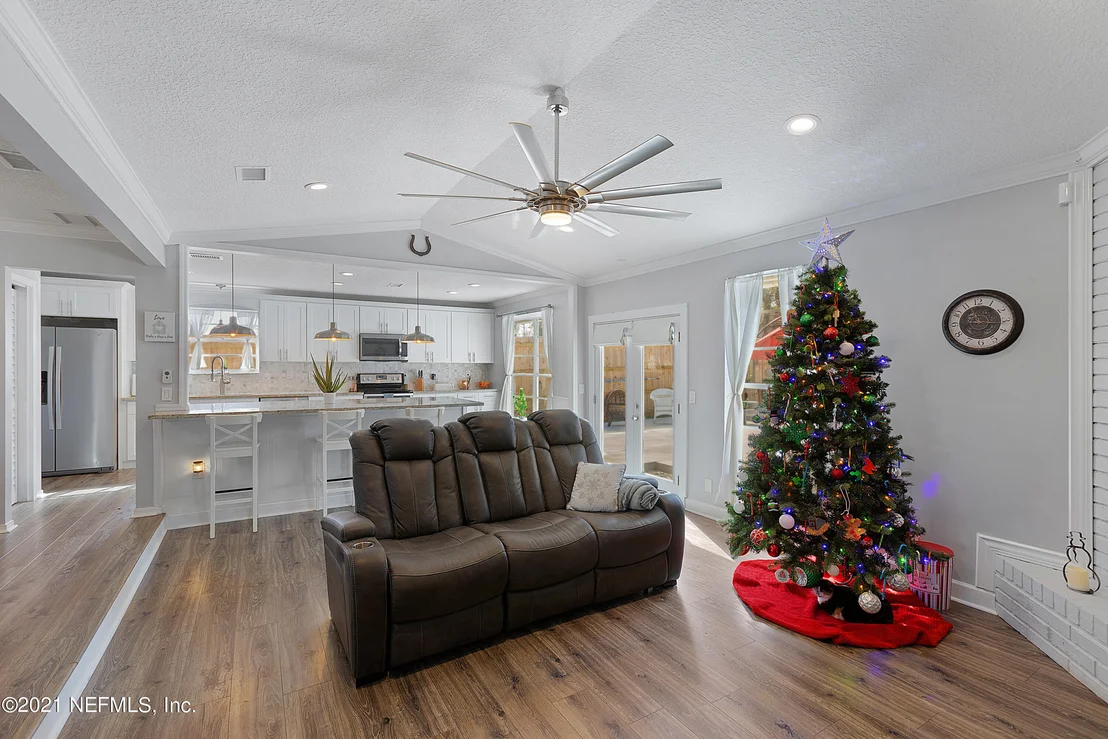 Photo of 2397 FERNVIEW Drive