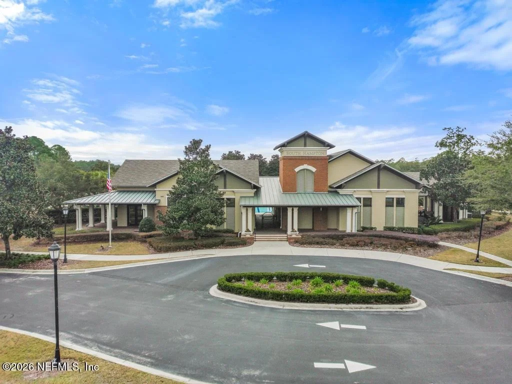 Photo of 516 WETHERBY Lane