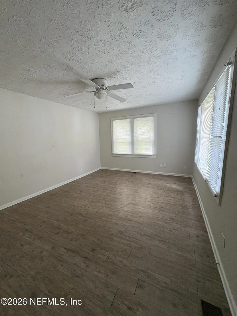 Photo of 5779 SW CARVER Circle SW