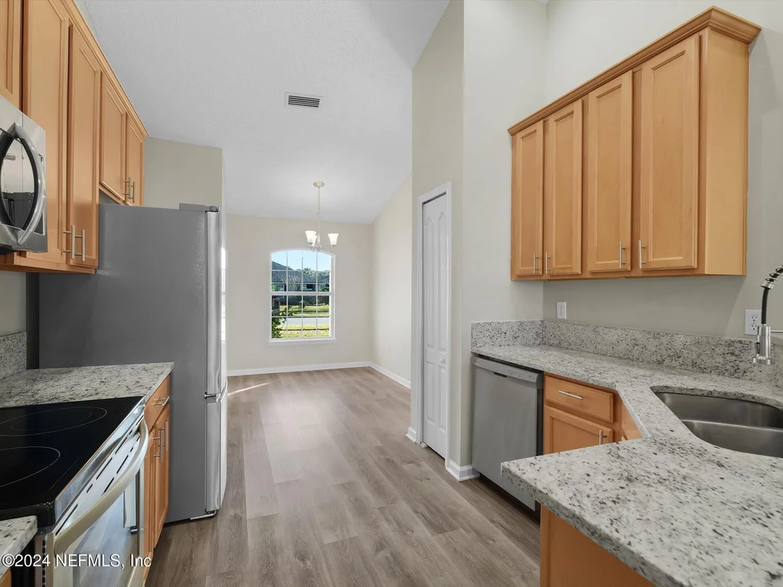 Photo of 6414 SILK LEAF Lane