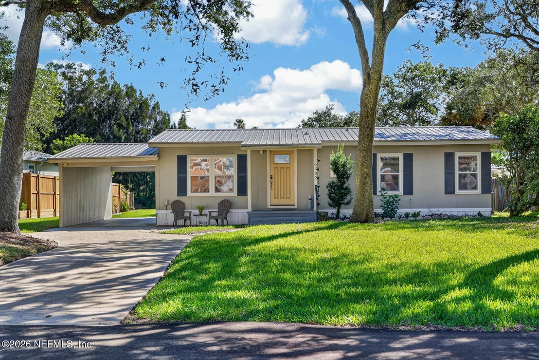 Photo of 6302 GOMEZ Road