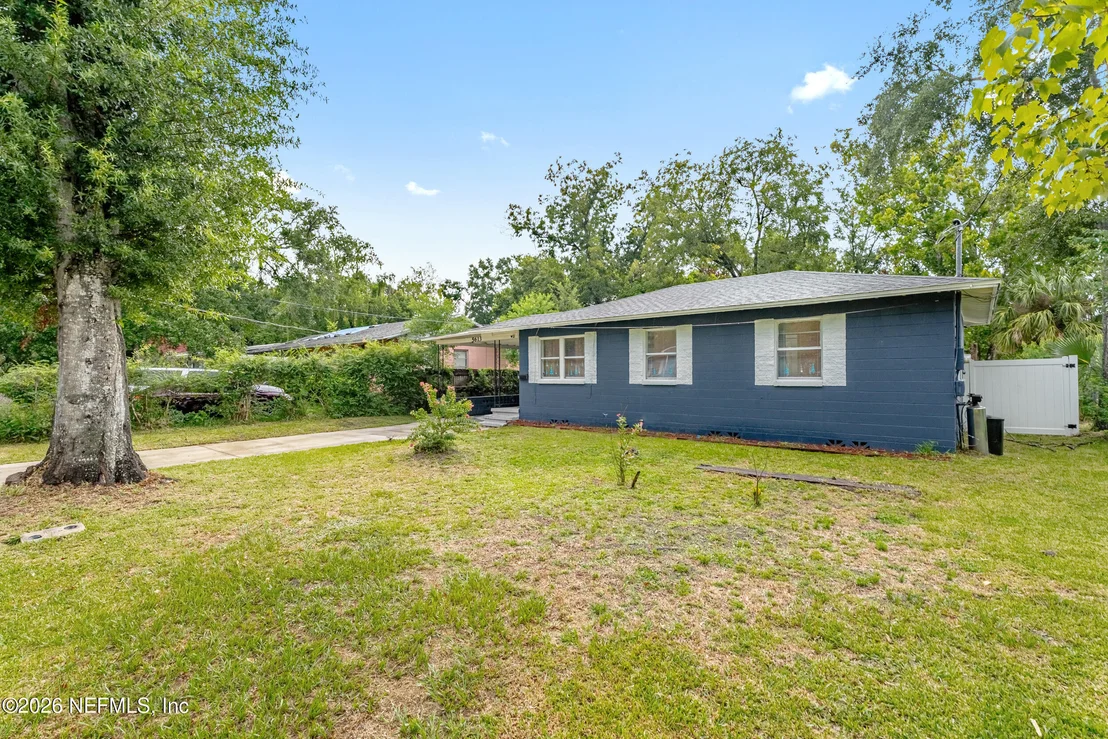 Photo of 5613 BREE Road