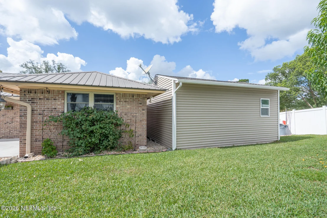 Photo of 377 FOXRIDGE Road