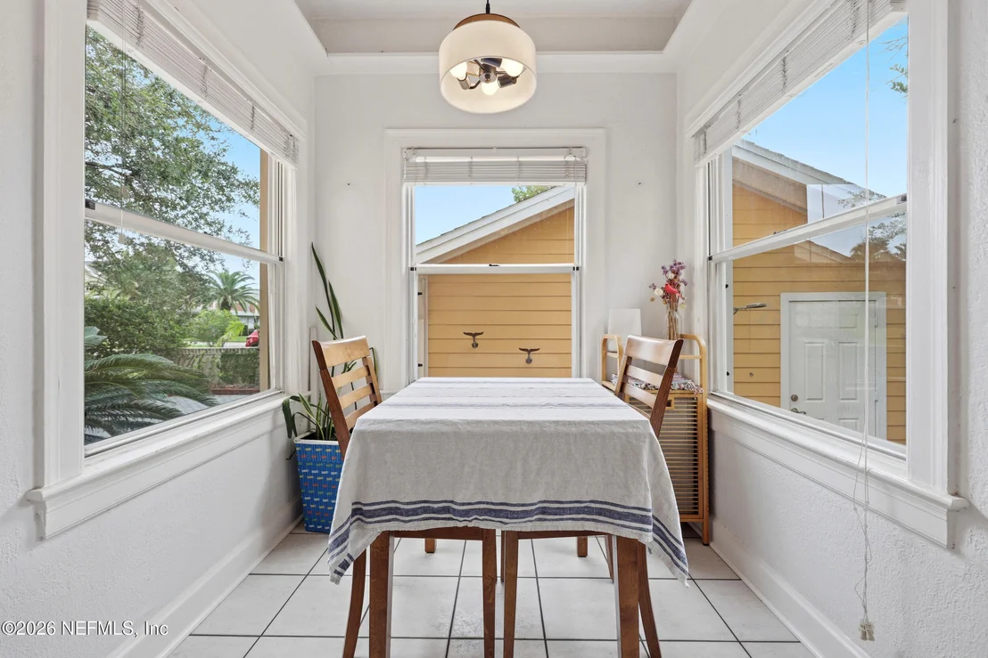 Photo of 525 2ND Street