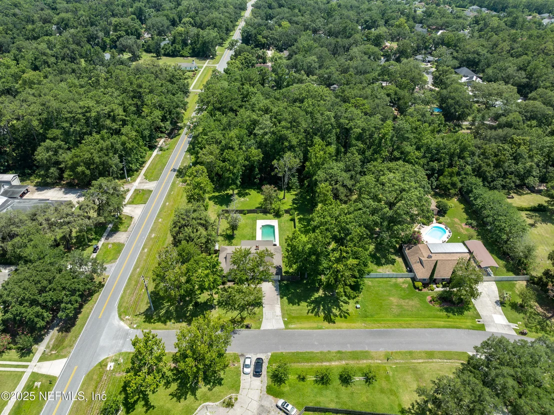 Photo of 530 HICKORY Drive