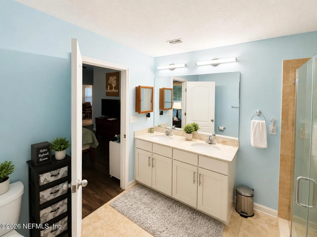 Photo of 423 SAMARA LAKES Parkway