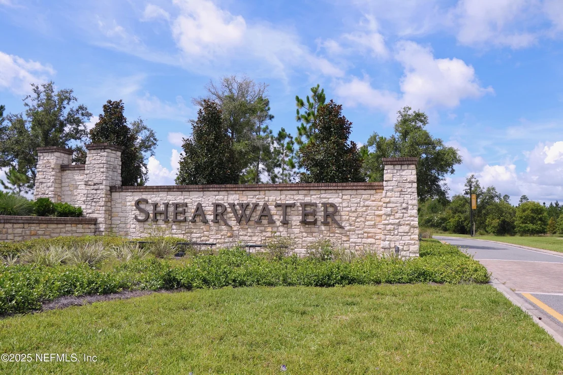 Photo of 595 KINGBIRD Drive