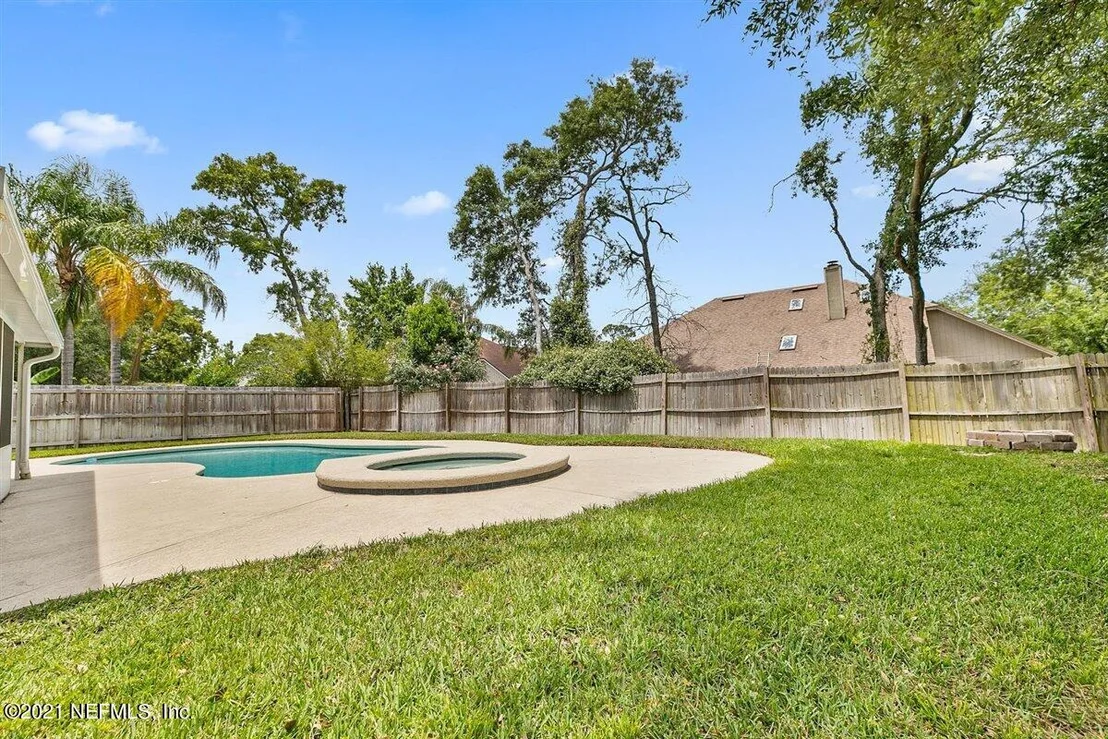 Photo of 12405 EAGLES CLAW Lane
