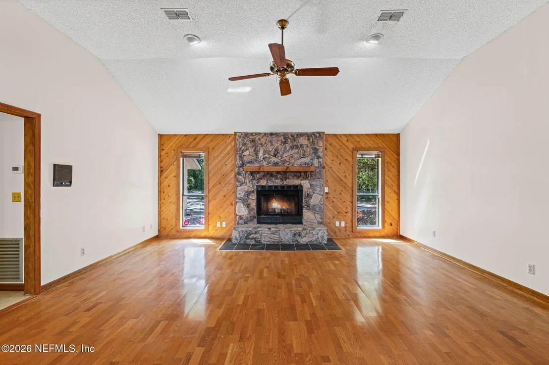 Photo of 4841 RAGGEDY POINT Road