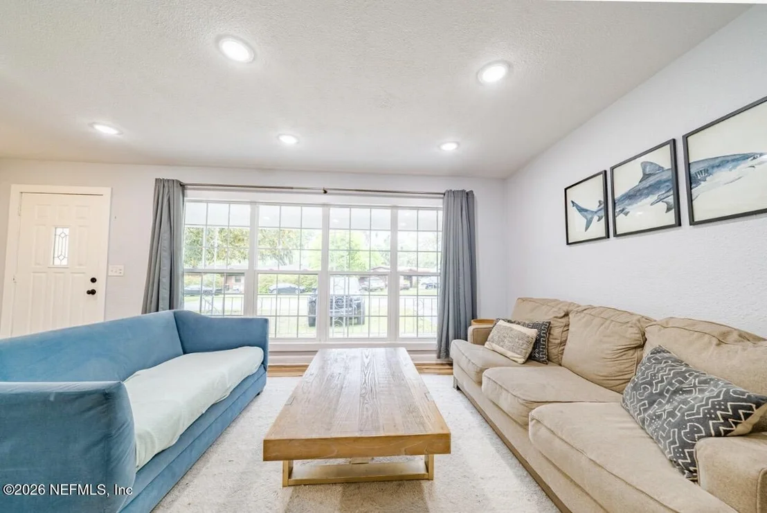 Photo of 2535 HAZEL Drive