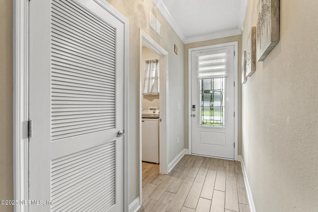Photo of 124 SILVERLEAF VILLAGE Drive