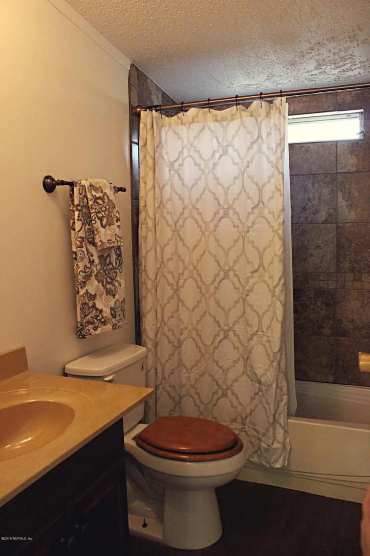 Photo of 86158 LOFTON Court