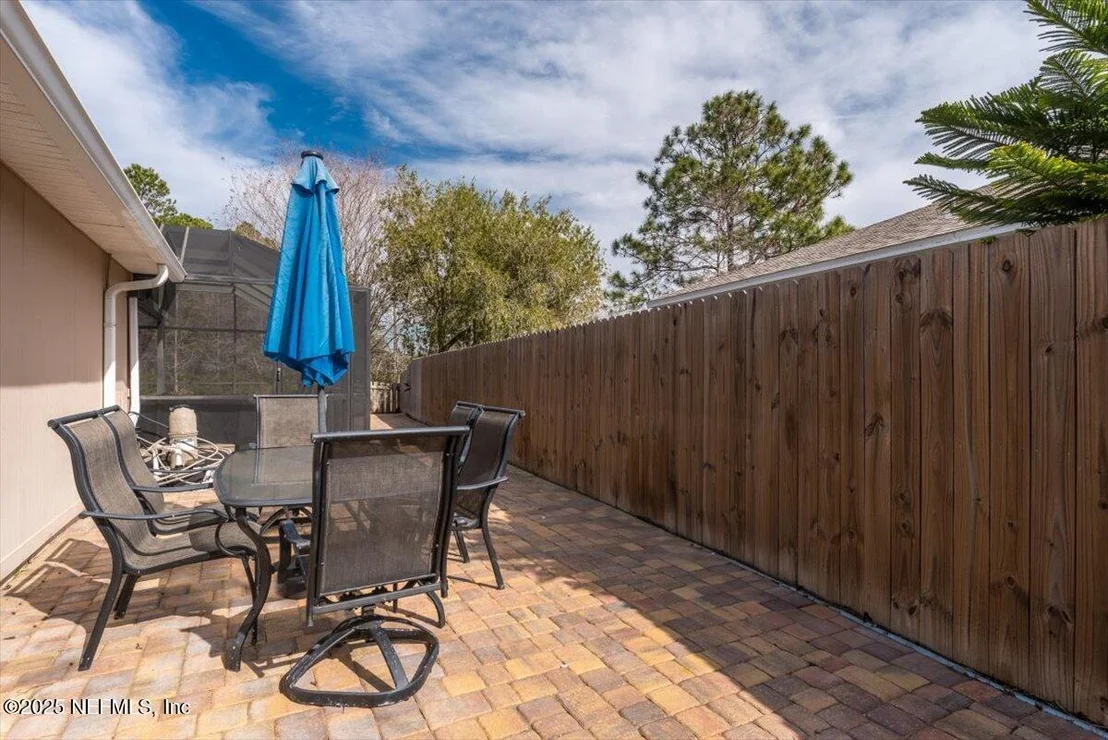 Photo of 184 SOUTHLAKE Drive