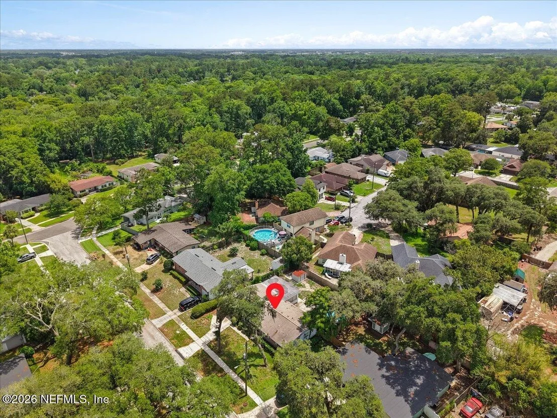 Photo of 2375 FLO Drive W