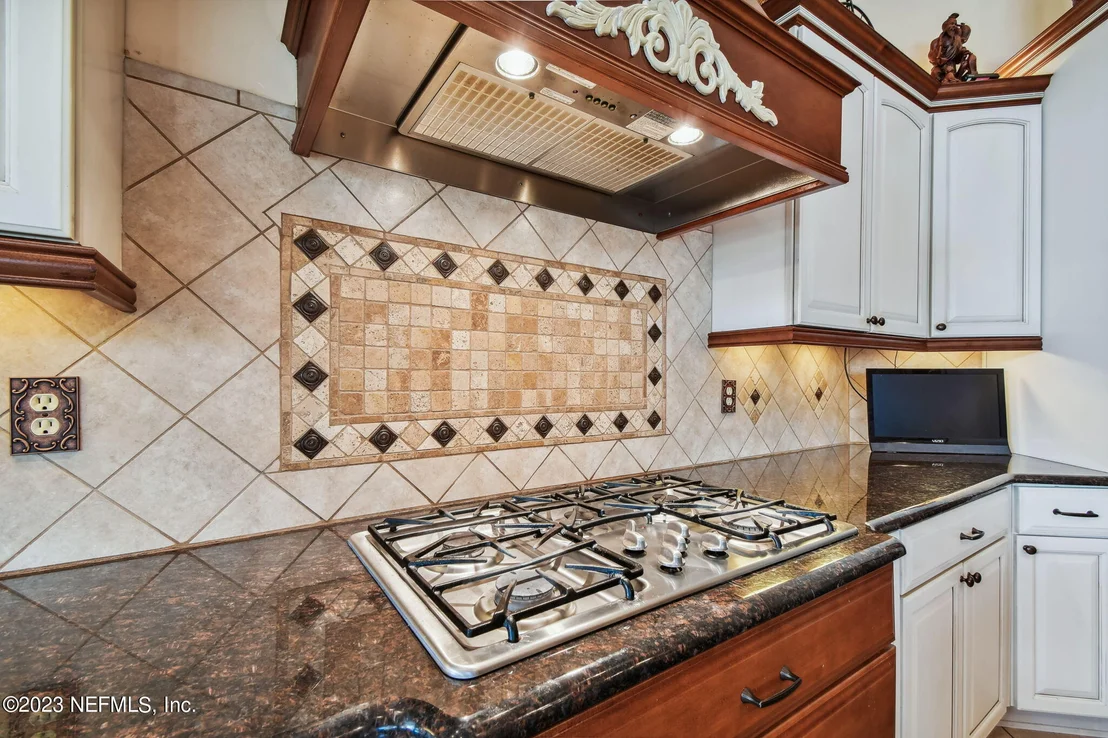 Photo of 608 DONALD ROSS Way