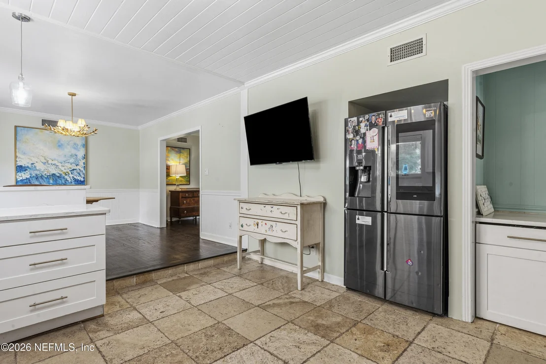 Photo of 4703 QUEEN Lane