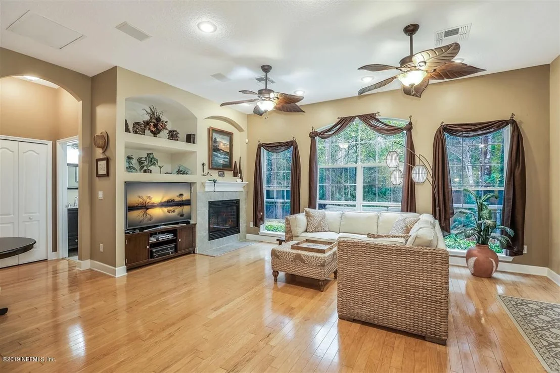 Photo of 1858 W COBBLESTONE Lane