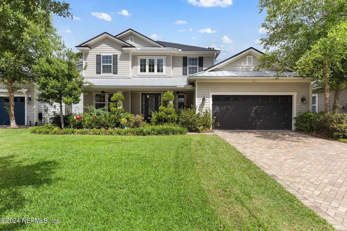 Photo of 387 PALISADE Drive